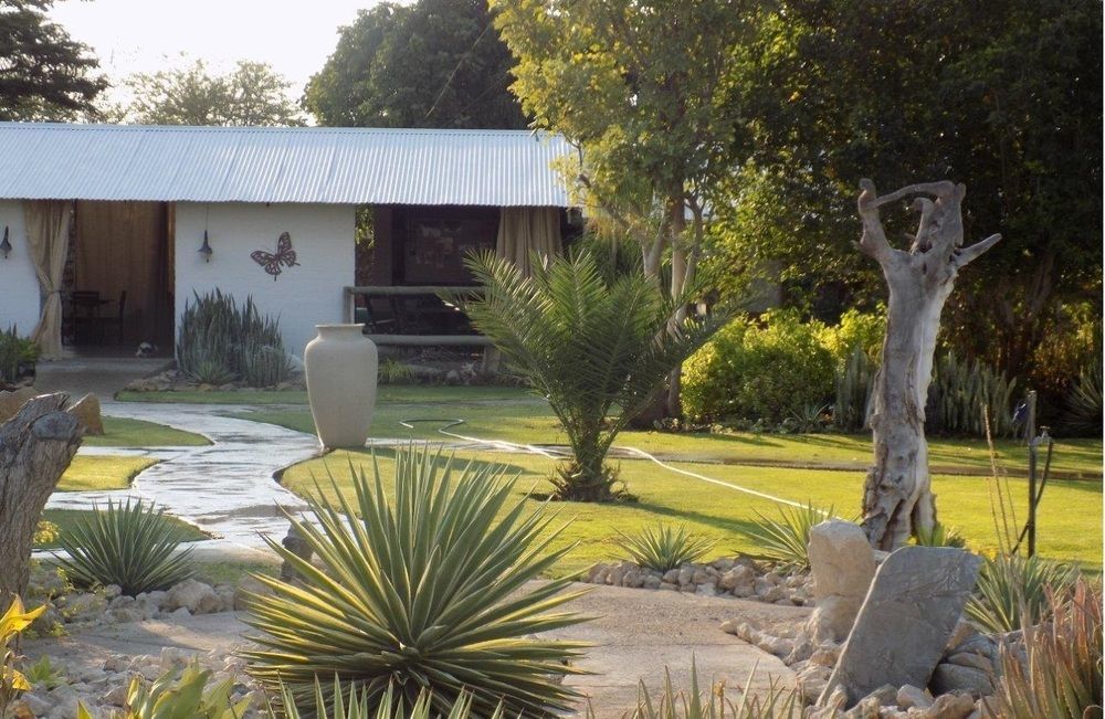 Eldorado Guest House & Camping Okaukuejo Εξωτερικό φωτογραφία